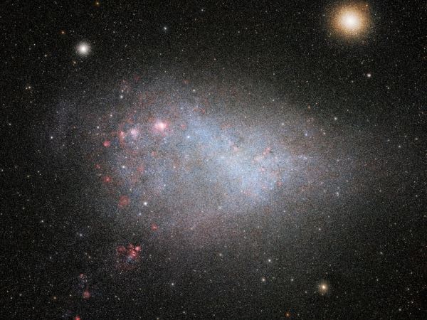 Телескоп Хаббл сфотографировал спираль звездообразования