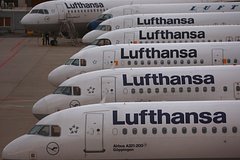 Немецкая авиакомпания назвала причину снятия россиян с рейсов