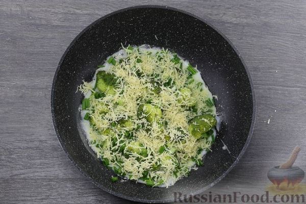 Белковый омлет с брокколи и сыром